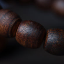 Load image into Gallery viewer, Green Kynam Agarwood Bracelet from Hainan 12mm Diameter Beads Genuine Wild Agarwood