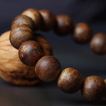 Load image into Gallery viewer, Green Kynam Agarwood Bracelet from Nha Trang Vietnam 12mm Diameter Beads Genuine Wild Agarwood