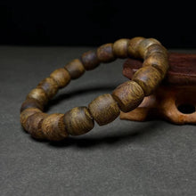 Load image into Gallery viewer, Green Kynam Wild Oud Agarwood Bracelet from Hainan 12mm Diameter Beads Genuine Wild Agarwood
