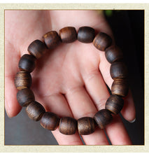 Load image into Gallery viewer, Green Kynam Agarwood Bracelet from Hainan 12mm Diameter Beads Genuine Wild Agarwood