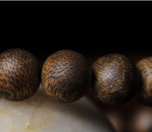 Load image into Gallery viewer, Green Kynam Wild Oud Agarwood Bracelet from Hainan 10mm Diameter Beads