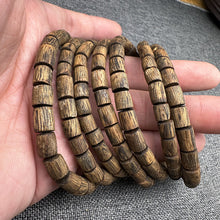 Load image into Gallery viewer, Green Kynam Agarwood Bracelet from Hainan 7mm Beads Genuine Wild Agarwood