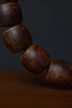 Load image into Gallery viewer, Green Kynam Agarwood Bracelet from Nha Trang Vietnam 12mm Beads Genuine Wild Agarwood