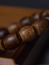Load image into Gallery viewer, Green Kynam Agarwood Bracelet from Nha Trang Vietnam 12mm Beads Genuine Wild Agarwood