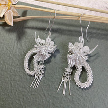 Load image into Gallery viewer, SANLUYI Exceptional Collection- Silver Dragon Head Earrings Handmade Earrings