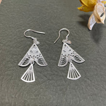 Load image into Gallery viewer, SANLUYI Ethnic Fine Silver Fish shaped Earrings