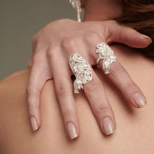 Load image into Gallery viewer, SANLUYI Adjustable Flower shaped Silver filigree Rings with fish and bloom shaped hangings