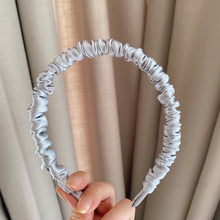 Load image into Gallery viewer, 100% Pure Mulberry Silk Headband—Effortlessly Chic