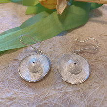 Load image into Gallery viewer, SANLUYI Hat-shaped Sterling Silver Earrings
