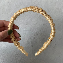 Load image into Gallery viewer, 100% Pure Mulberry Silk Headband—Effortlessly Chic