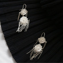 Load image into Gallery viewer, SANLUYI Silver Earrings with knitting flower and hanging strings