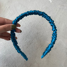 Load image into Gallery viewer, 100% Pure Mulberry Silk Headband—Effortlessly Chic